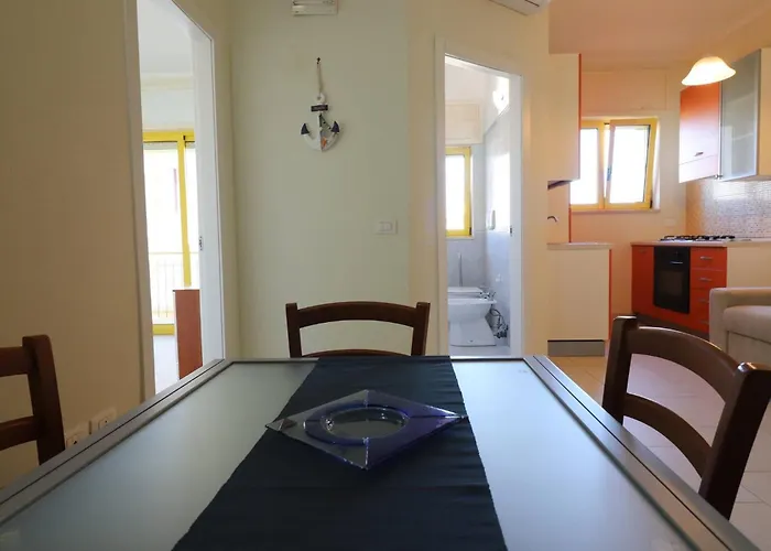 Apartment Casa Fedra, By The Sea In *